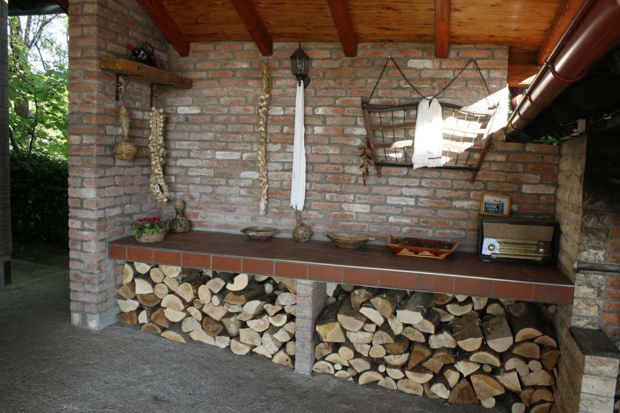 Guest House Blazevic Gornja Gracenica Exterior foto